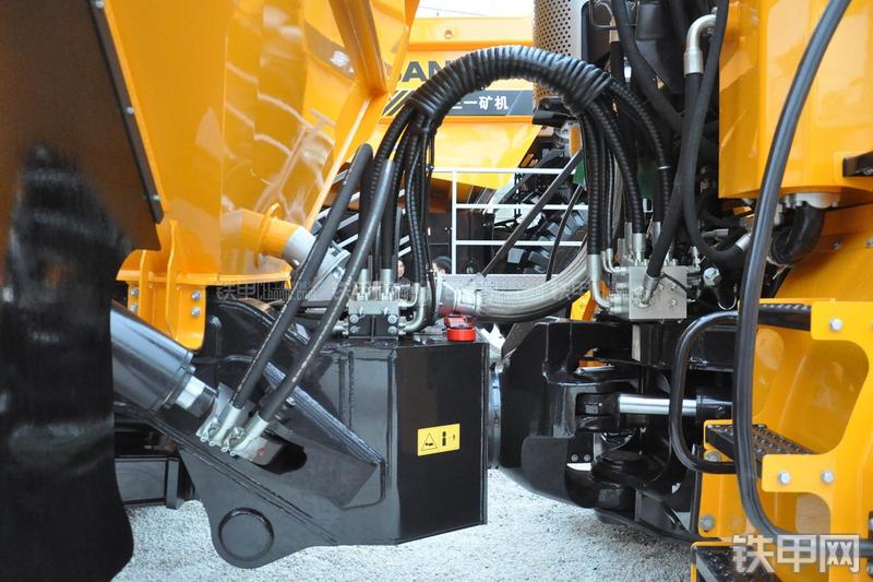 三一重工SAT40非公路自卸车局部