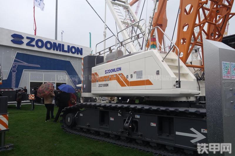 中联重科ZCC1000H起重机局部