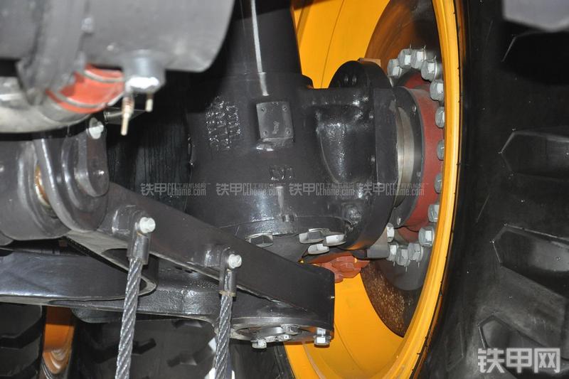 三一重工SRT95C非公路自卸车局部