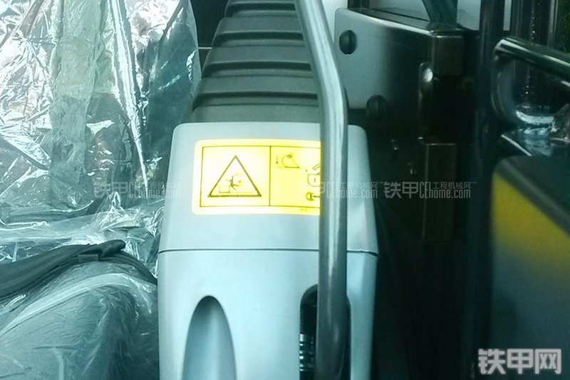 久保田KX155-5挖掘机局部