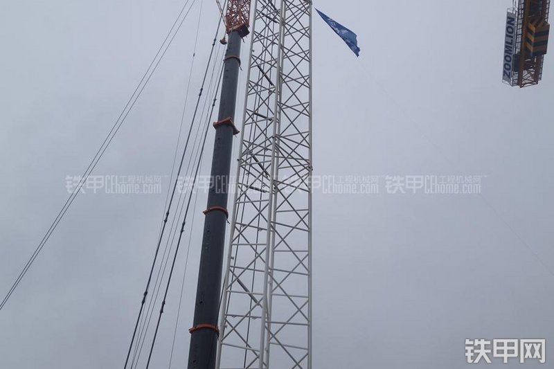 中联重科ZCC1000H起重机局部