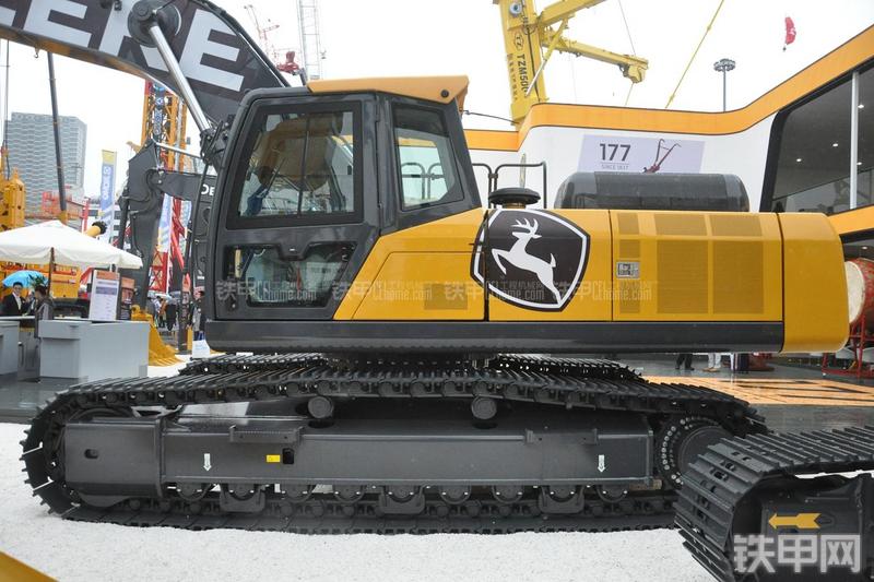 约翰迪尔EC360LC挖掘机整机外观