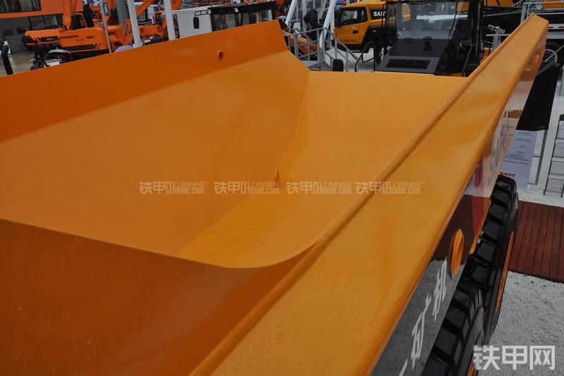 三一重工SAT40非公路自卸车局部