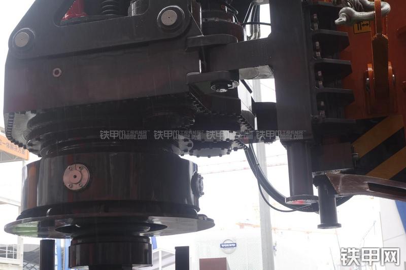 中联重科ZR330旋挖钻局部