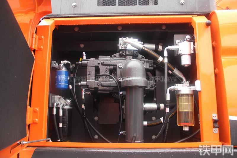 迪万伦DX420LC-9C挖掘机局部