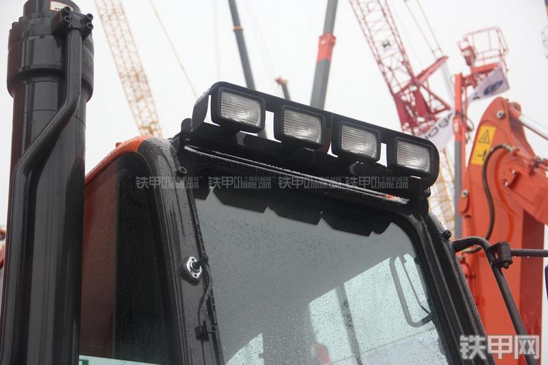 迪万伦DX500LC-9C挖掘机局部