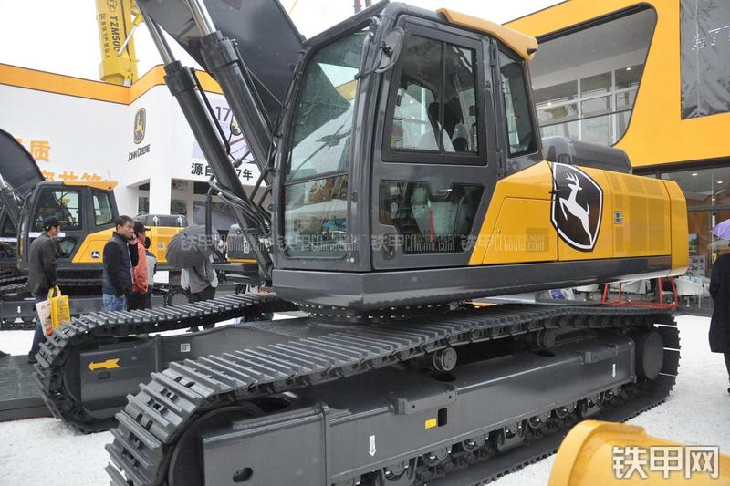 约翰迪尔EC360LC挖掘机局部