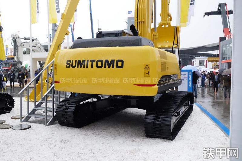 住友SH260LC-6挖掘机整机外观