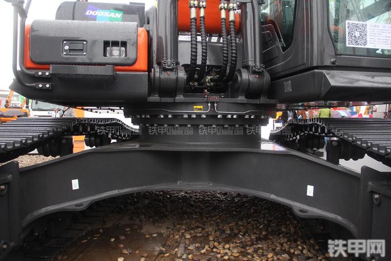 迪万伦DX380LC-9C挖掘机局部