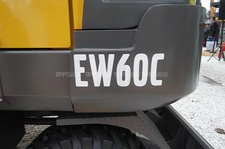 沃尔沃EW60C挖掘机局部
