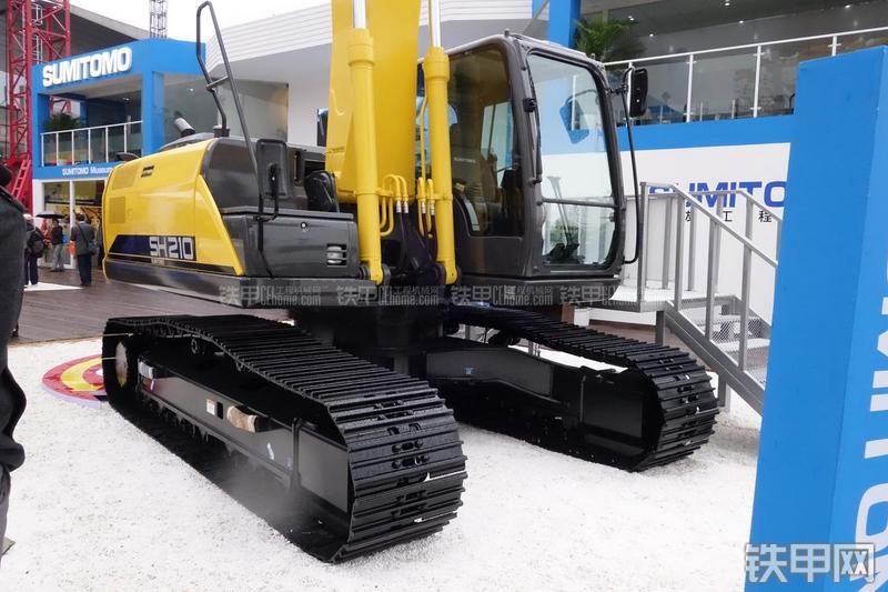 住友SH210-6挖掘机整机外观