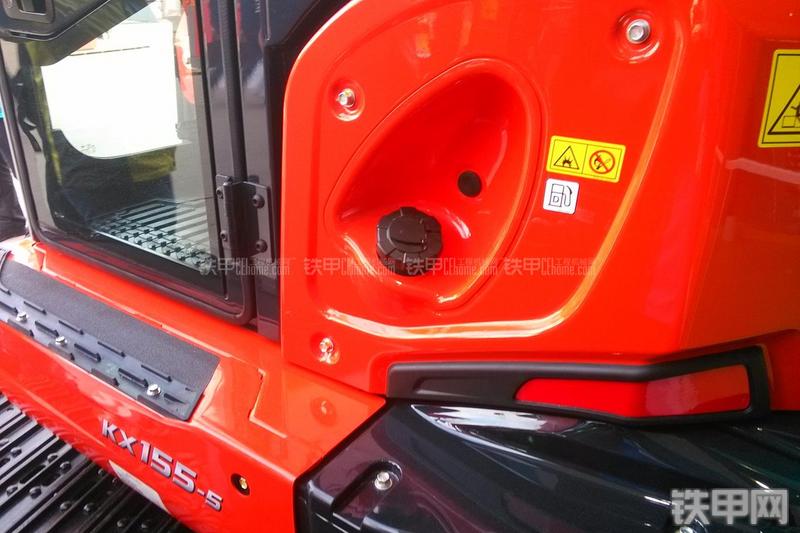 久保田KX155-5挖掘机局部