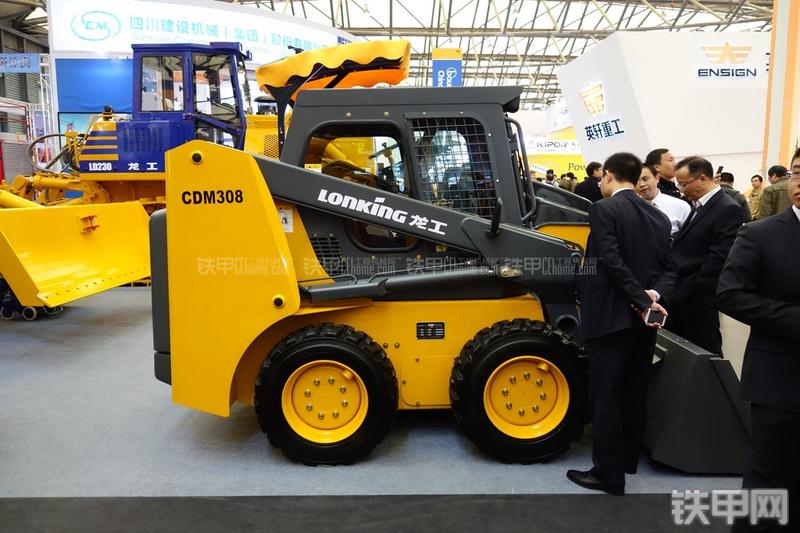 龙工CDM308滑移装载机整机外观