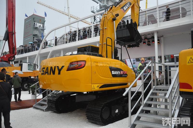 三一重工SY215C-9挖掘机整机外观