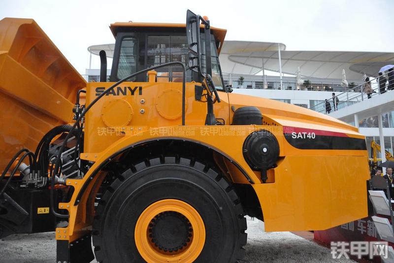 三一重工SAT40非公路自卸车局部