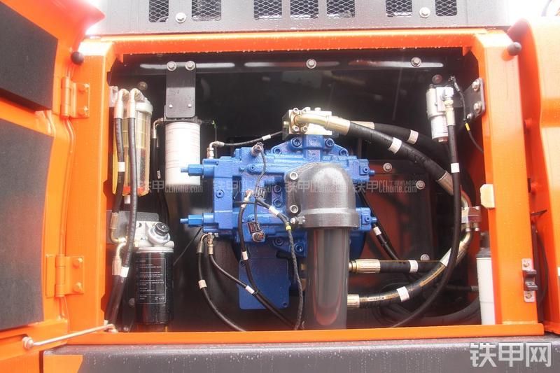 迪万伦DX340LC-9C挖掘机局部