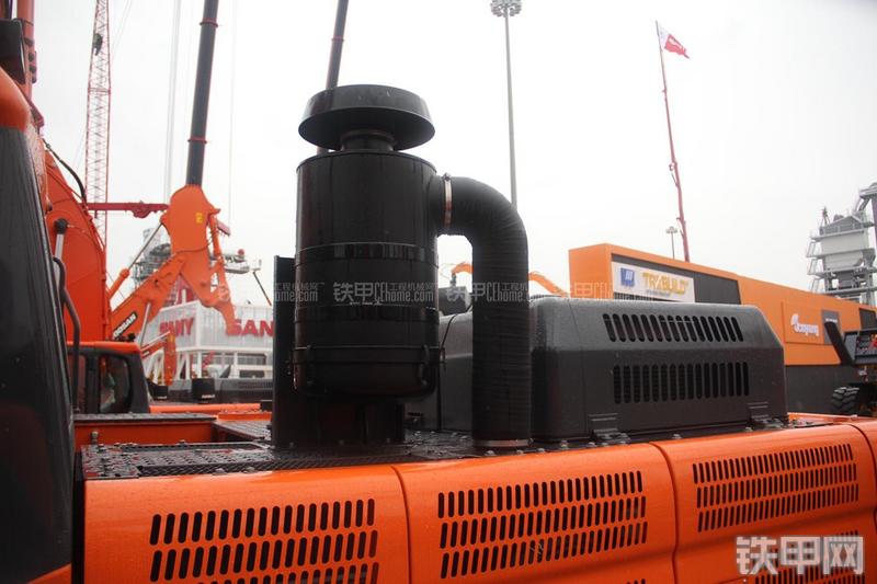 迪万伦DX420LC-9C挖掘机局部