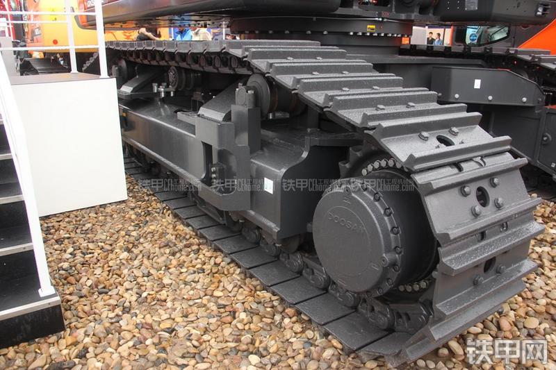 迪万伦DX500LC-9C挖掘机局部