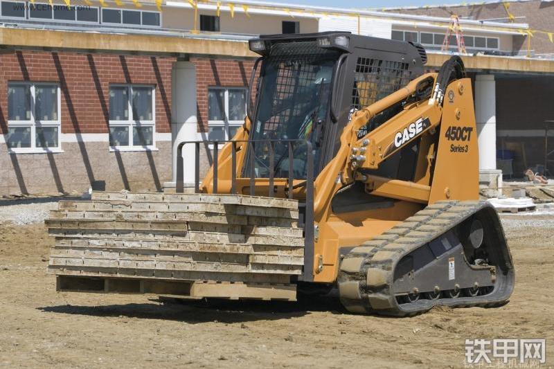 凯斯450CT滑移装载机整机外观