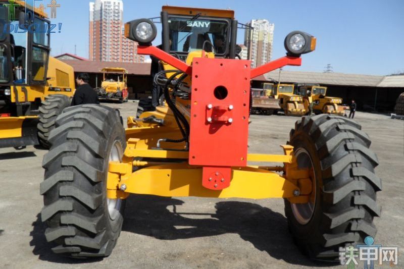 三一重工PQ190C平地机整机外观