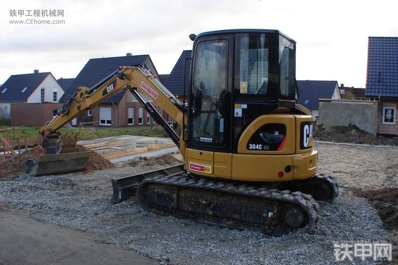 卡特彼勒304CCR挖掘机整机外观