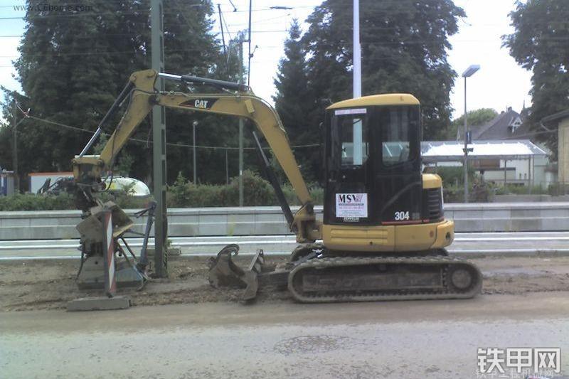 卡特彼勒304CCR挖掘机整机外观