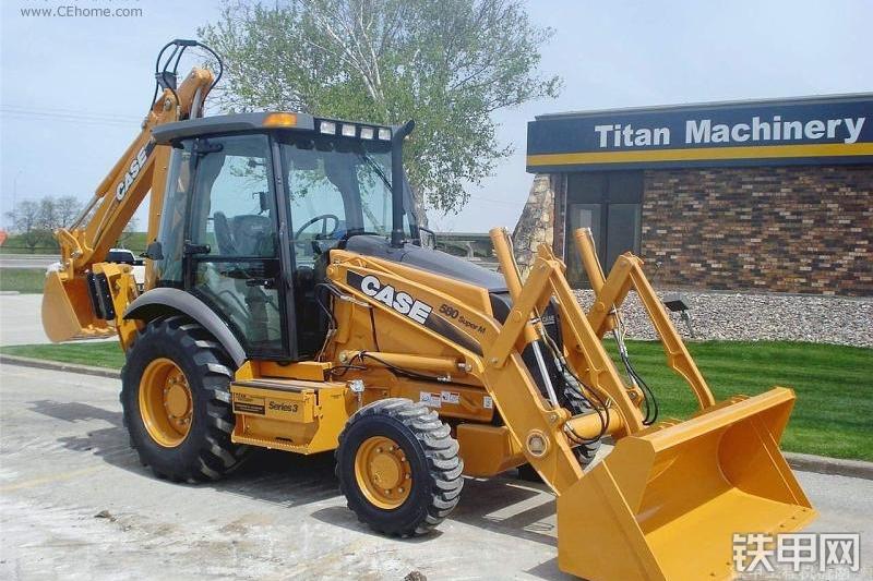 凯斯580SM3挖掘装载机整机外观