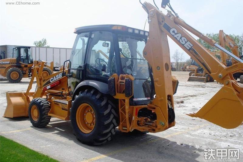 凯斯580SM3挖掘装载机整机外观