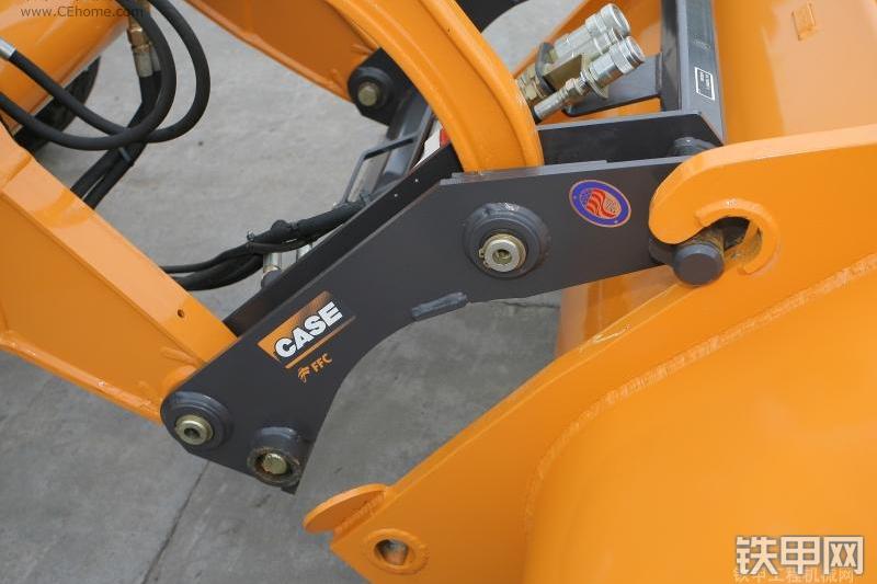 凯斯580SM3挖掘装载机整机外观