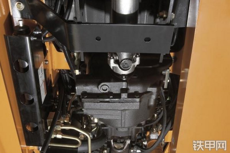 凯斯590SM3挖掘装载机整机外观