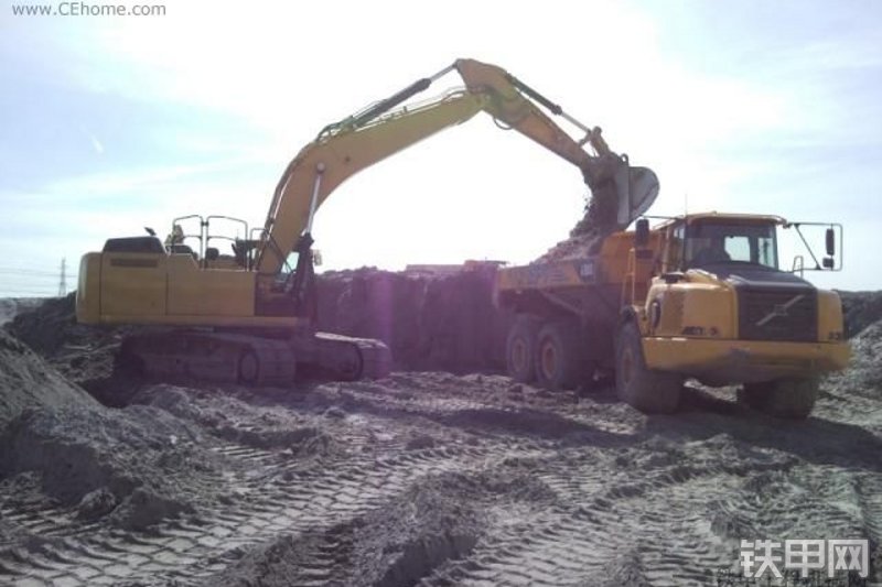 卡特彼勒336E挖掘机整机外观