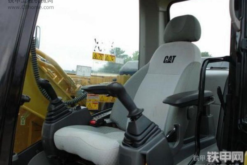 卡特彼勒315DL挖掘机局部