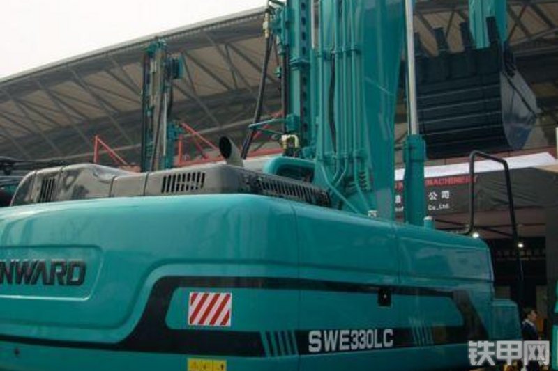 山河智能SWE330LC挖掘机整机外观