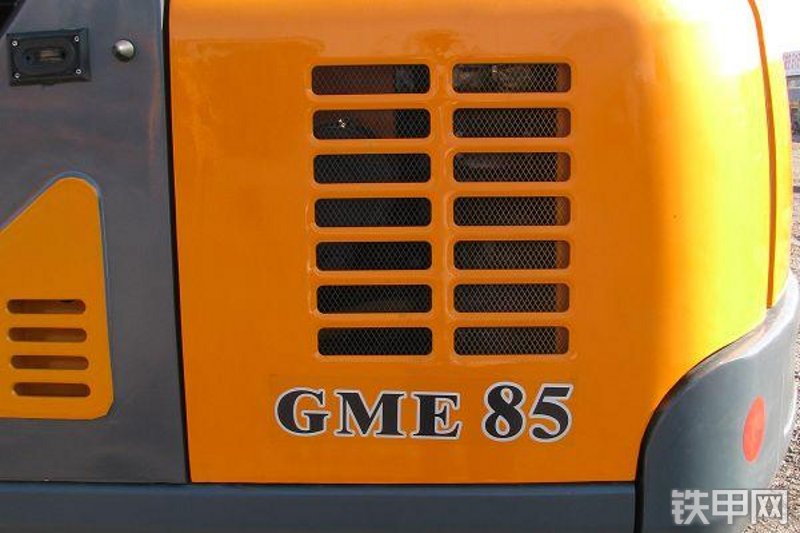 格瑞德GME85挖掘机整机外观