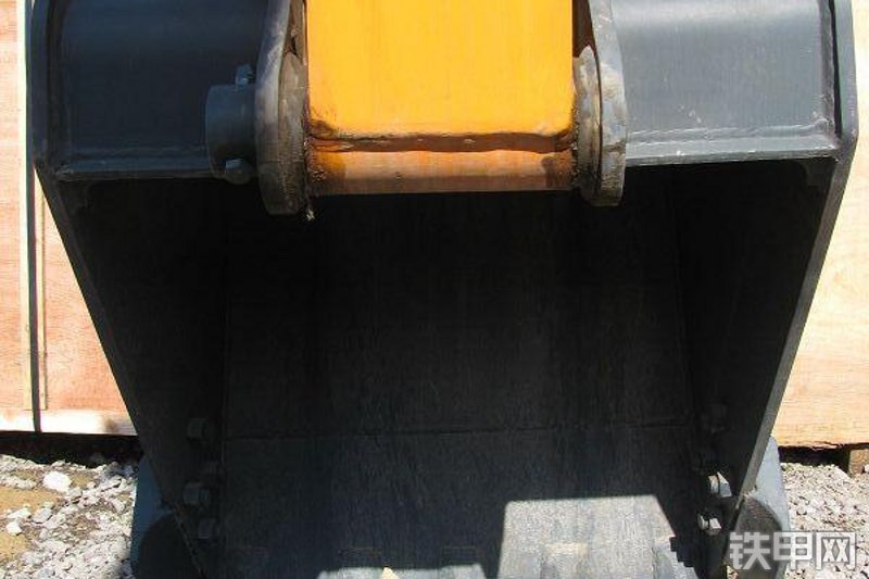 格瑞德GME85挖掘机整机外观