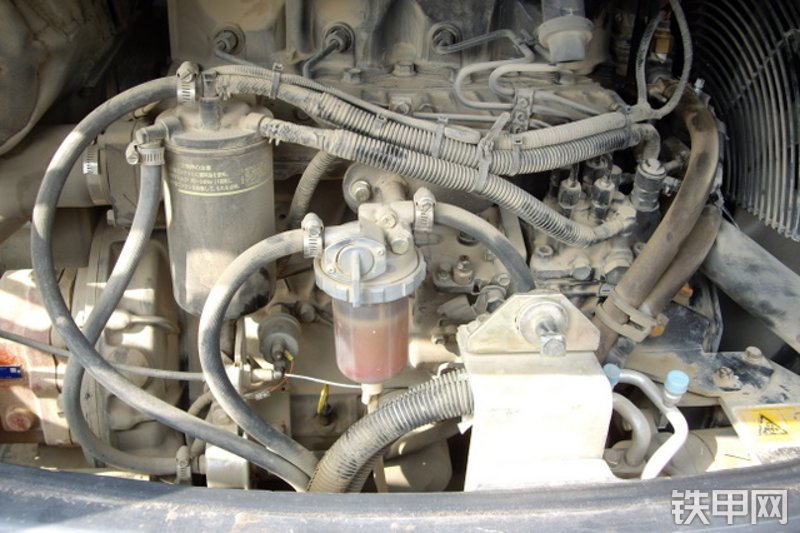 柳工CLG906C挖掘机整机外观