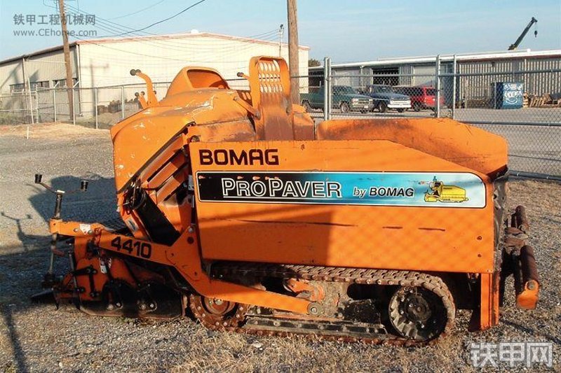 宝马格4410/4420沥青摊铺机整机外观