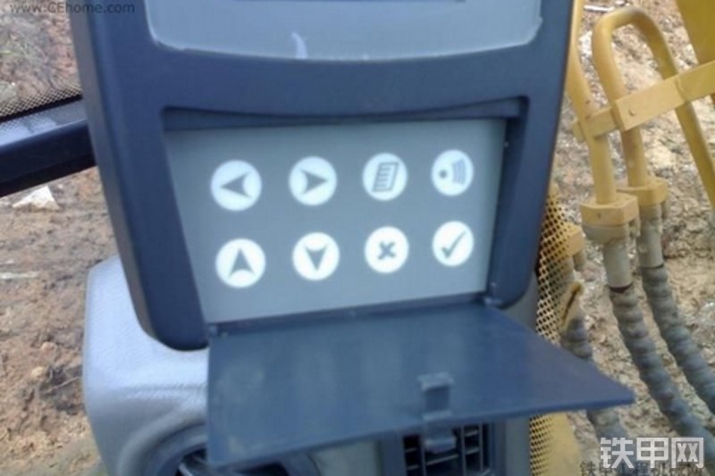 柳工CLG925LC挖掘机整机外观