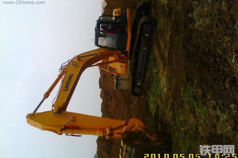 柳工CLG925LC挖掘机整机外观