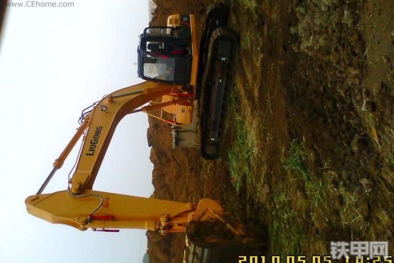 柳工CLG925LC挖掘机整机外观