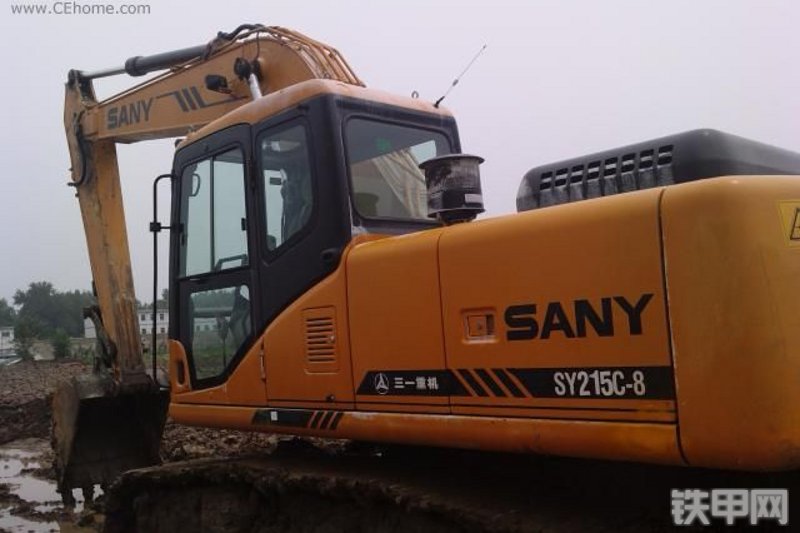 三一重工SY205C-8挖掘机整机外观