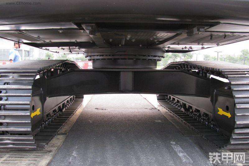 三一重工SY215C-8挖掘机整机外观