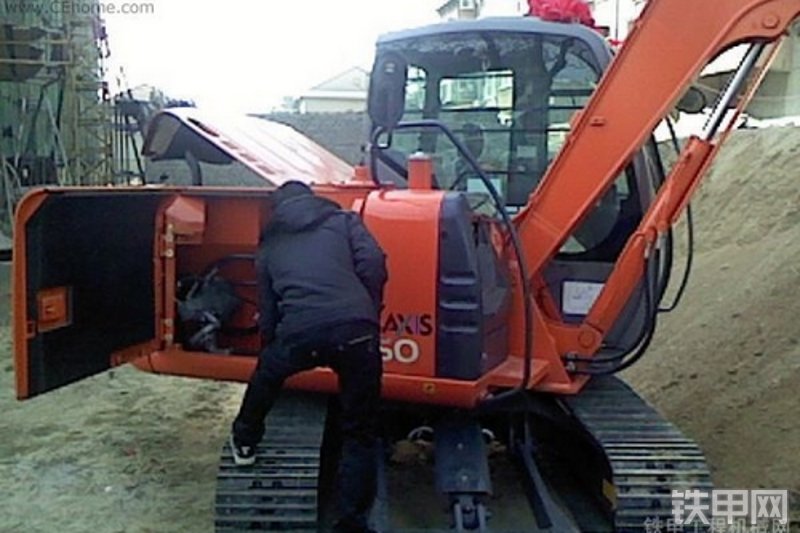 日立ZX60挖掘机整机外观