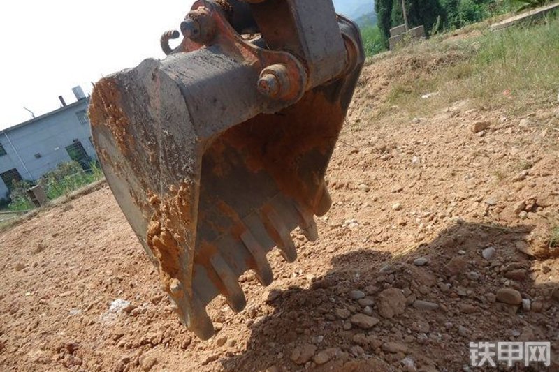 日立ZX60挖掘机整机外观