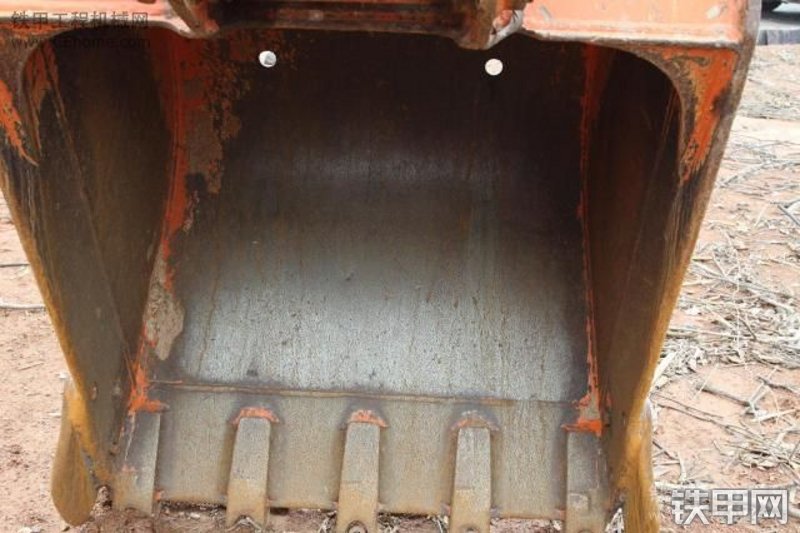 日立ZX60挖掘机整机外观