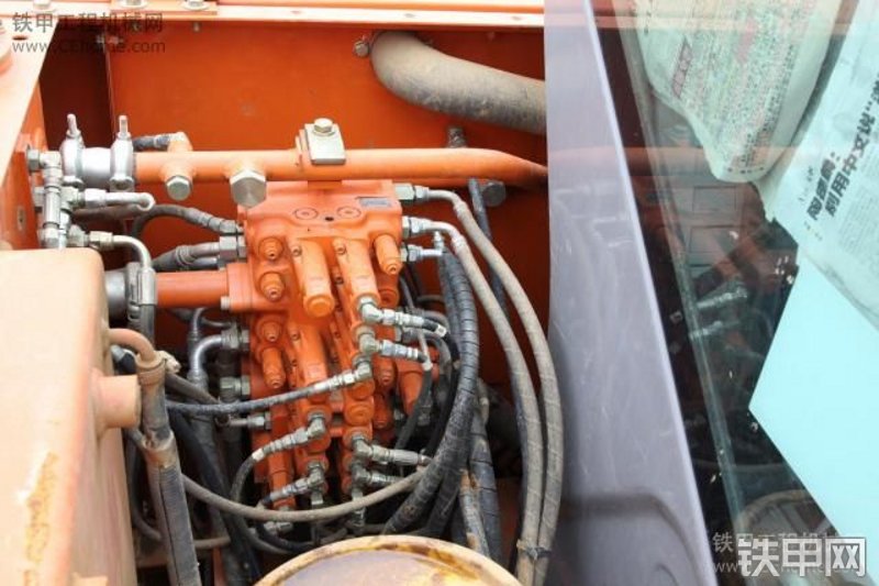 日立ZX60挖掘机整机外观