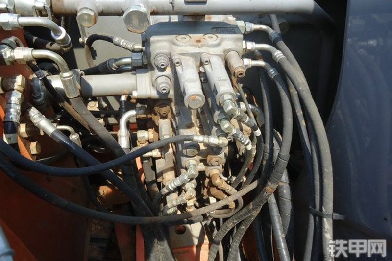 日立ZX60挖掘机整机外观