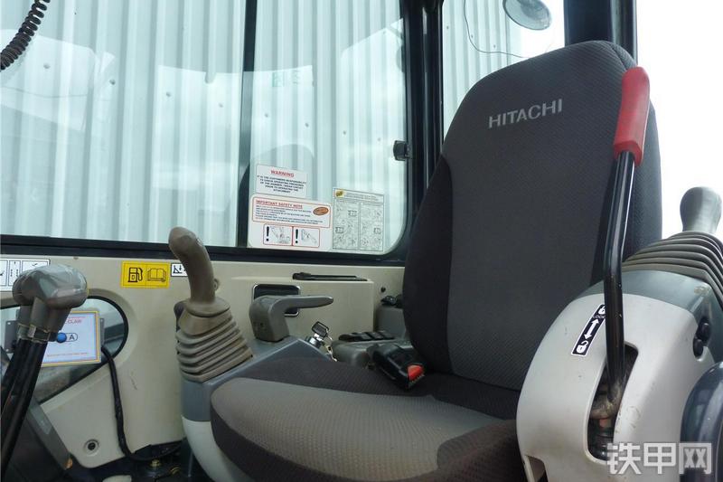 日立ZX60USB-3挖掘机整机外观