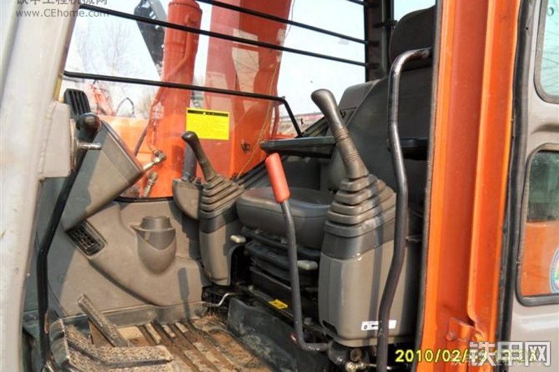 日立ZX70挖掘机局部