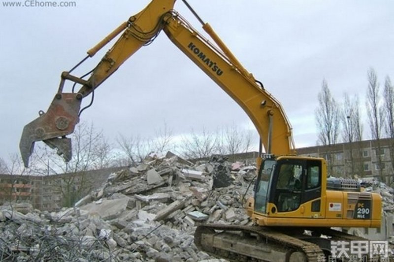 小松PC290LC-8挖掘机整机外观